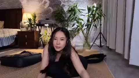 lily online show from June 14, 2026, 6:37 am