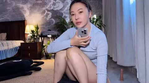 lily online show from June 15, 2026, 6:48 am