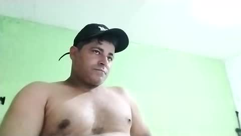 9vinhocamshow online show from March 7, 2025, 10:54 pm