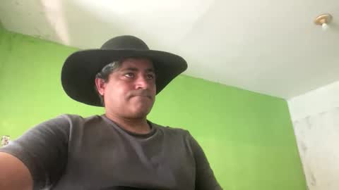 9vinhocamshow online show from November 29, 2025, 12:19 pm