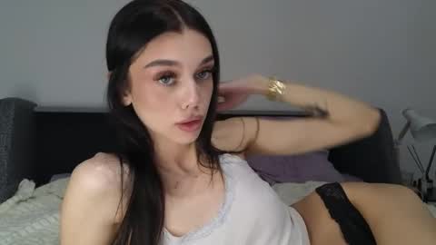 Snapshot of 9west chatting on May 20, 2026, 12:22 pm KARINA online show from May 20, 2026, 12:22 pm