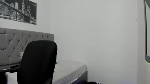 DERECK online show from March 10, 2026, 9:03 am