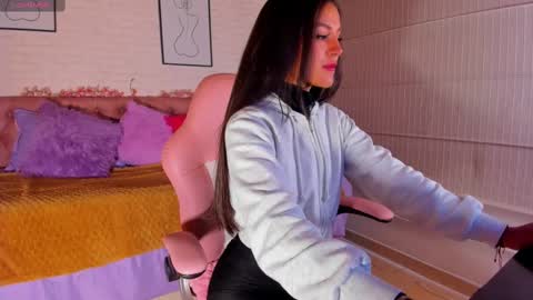 Snapshot of _abby_23_ chatting on September 16, 2025, 1:45 pm Aby online show from September 16, 2025, 1:45 pm