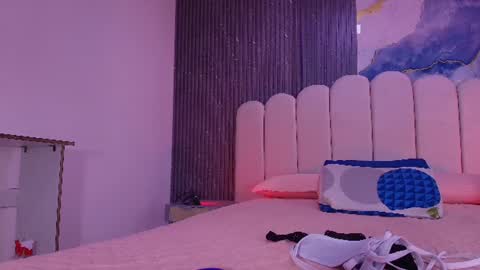  abby rouss online show from July 7, 2026, 3:09 am
