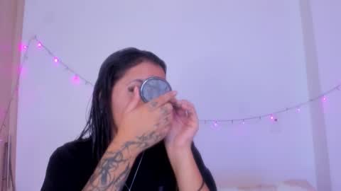  Abby  online show from December 3, 2025, 11:08 am