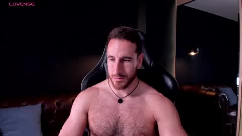 _adamcoper_ online show from April 26, 2026, 1:25 am