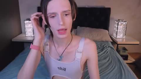 adrian online show from September 20, 2025, 5:19 am