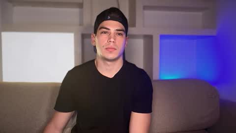 _aesthetic online show from February 9, 2026, 1:15 pm