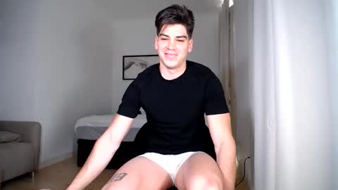 Snapshot of _aesthetic chatting on April 10, 2026, 1:27 pm _aesthetic online show from April 10, 2026, 1:27 pm