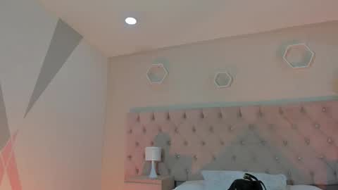 Agatha online show from December 22, 2025, 7:38 am