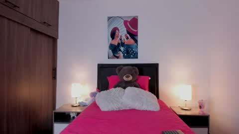 _alana_grey_ online show from June 5, 2026, 2:34 pm