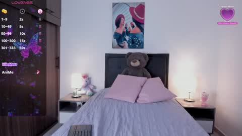 _alana_grey_ online show from July 6, 2026, 3:47 pm
