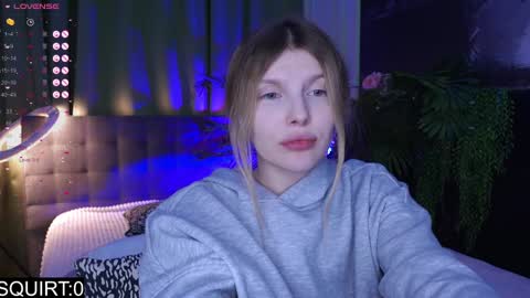 Snapshot of _aleksa chatting on December 6, 2024, 12:16 pm Alexa online show from December 6, 2024, 12:16 pm