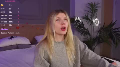 Snapshot of _aleksa chatting on October 21, 2025, 6:03 am Alexa online show from October 21, 2025, 6:03 am