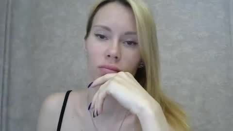 Snapshot of _alex1819 chatting on May 15, 2026, 7:37 am _alex1819 online show from May 15, 2026, 7:37 am