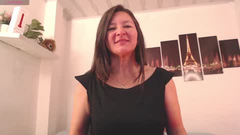 _alice_horny_ online show from January 5, 2025, 7:39 pm