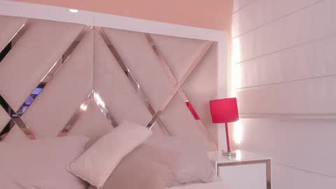 Snapshot of _alice_vega chatting on May 28, 2026, 7:55 pm Alice online show from May 28, 2026, 7:55 pm