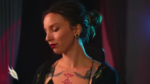 Snapshot of _alicemorrison_ chatting on January 28, 2025, 4:52 pm Alice Morrison Mistress Datura online show from January 28, 2025, 4:52 pm