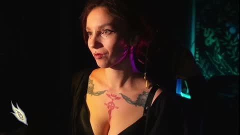 Snapshot of _alicemorrison_ chatting on December 14, 2025, 6:45 pm Alice Morrison Mistress Datura online show from December 14, 2025, 6:45 pm