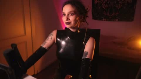 Snapshot of _alicemorrison_ chatting on July 27, 2026, 6:37 pm Alice Morrison Mistress Datura online show from July 27, 2026, 6:37 pm