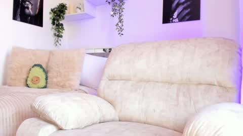 Karo online show from December 4, 2024, 4:05 pm