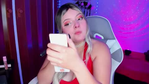 Snapshot of _alukah__ chatting on October 23, 2025, 4:39 pm Alisa online show from October 23, 2025, 4:39 pm