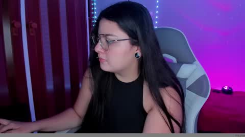 Snapshot of _alukah__ chatting on November 8, 2025, 6:51 pm Alisa online show from November 8, 2025, 6:51 pm