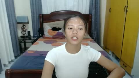 Snapshot of _amberxxx chatting on February 12, 2025, 9:11 pm Amber online show from February 12, 2025, 9:11 pm