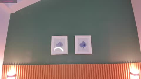 Snapshot of _anavictoria_ chatting on March 5, 2025, 12:44 pm Ana Victoria online show from March 5, 2025, 12:44 pm