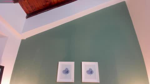 Snapshot of _anavictoria_ chatting on November 28, 2025, 6:21 pm Ana Victoria online show from November 28, 2025, 6:21 pm