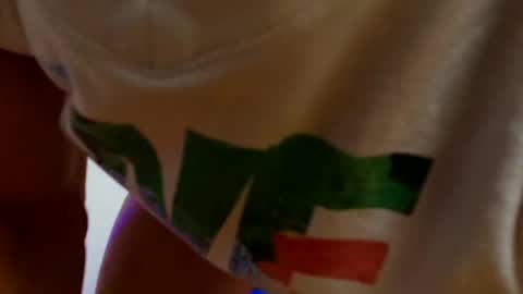 Snapshot of _andrewfalcon2 chatting on February 4, 2025, 12:33 pm _andrewfalcon2 online show from February 4, 2025, 12:33 pm