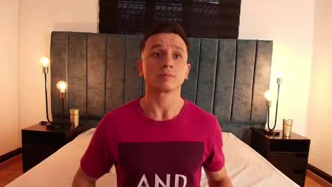 Snapshot of _andrewfalcon2 chatting on February 22, 2025, 7:03 pm _andrewfalcon2 online show from February 22, 2025, 7:03 pm