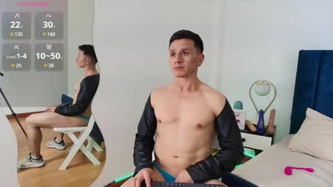 Snapshot of _andrewfalcon2 chatting on March 11, 2025, 8:31 pm _andrewfalcon2 online show from March 11, 2025, 8:31 pm