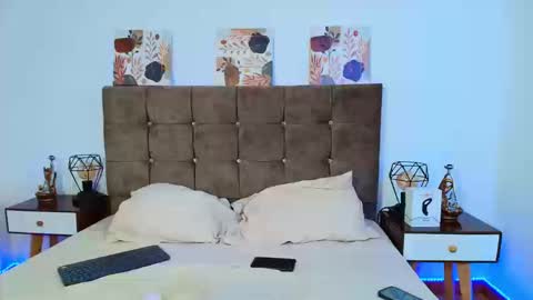 Snapshot of _andrewfalcon2 chatting on September 16, 2025, 8:10 pm _andrewfalcon2 online show from September 16, 2025, 8:10 pm