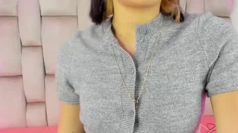 Snapshot of _angel_azul chatting on December 11, 2024, 11:41 am Angel Azul online show from December 11, 2024, 11:41 am