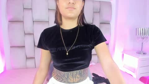 Snapshot of _angel_azul chatting on December 18, 2024, 11:34 am Angel Azul online show from December 18, 2024, 11:34 am