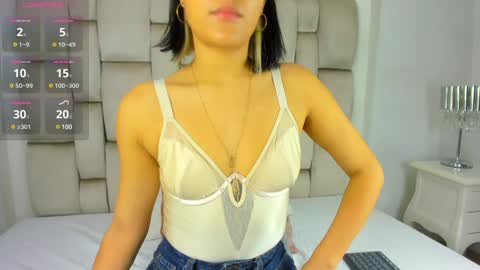 Snapshot of _angel_azul chatting on December 29, 2024, 11:40 am Angel Azul online show from December 29, 2024, 11:40 am