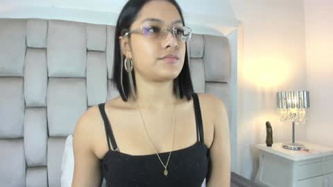 Snapshot of _angel_azul chatting on January 10, 2025, 11:54 am Angel Azul online show from January 10, 2025, 11:54 am