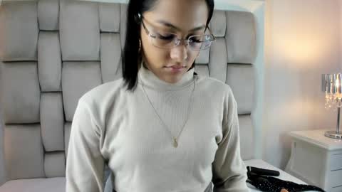 Snapshot of _angel_azul chatting on February 6, 2025, 12:05 pm Angel Azul online show from February 6, 2025, 12:05 pm