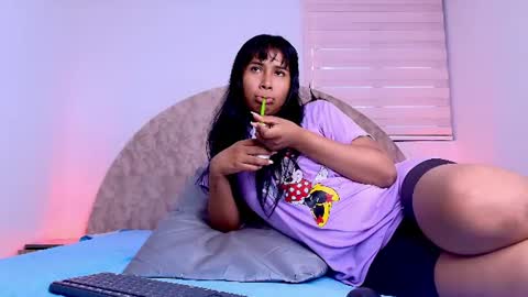 Snapshot of _aniisha_ chatting on June 17, 2026, 7:15 pm Any online show from June 17, 2026, 7:15 pm