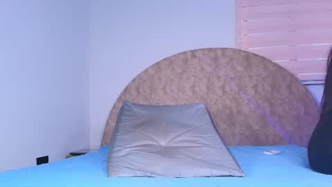 Snapshot of _aniisha_ chatting on July 1, 2026, 7:24 pm Any online show from July 1, 2026, 7:24 pm