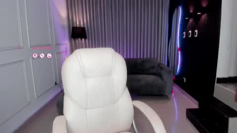 Snapshot of _anna_parker_ chatting on February 11, 2025, 7:48 pm Ana online show from February 11, 2025, 7:48 pm