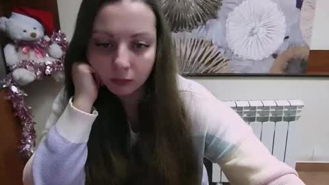 Anna online show from December 9, 2024, 7:39 am