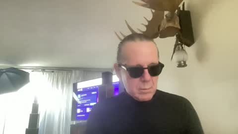  anneonamouse online show from April 29, 2026, 7:31 pm