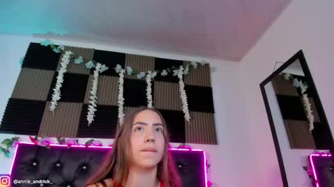 Snapshot of _annie_andrick_ chatting on May 23, 2026, 9:13 am Annie Andrick online show from May 23, 2026, 9:13 am