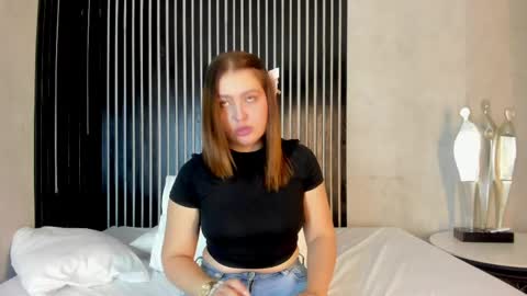 annie blue online show from April 23, 2026, 12:29 pm