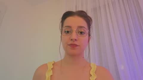 Snapshot of _annieone chatting on November 9, 2025, 7:01 pm Anna online show from November 9, 2025, 7:01 pm