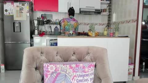 antonia online show from February 28, 2025, 5:04 pm