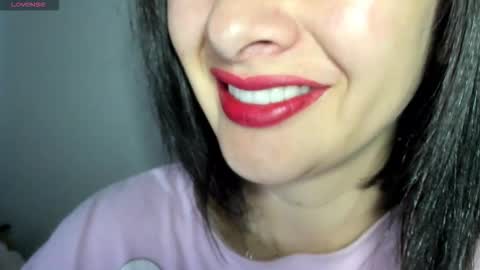 antonia online show from October 22, 2025, 10:37 am