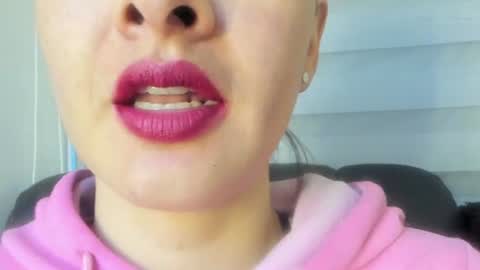 antonia online show from July 4, 2026, 10:54 am